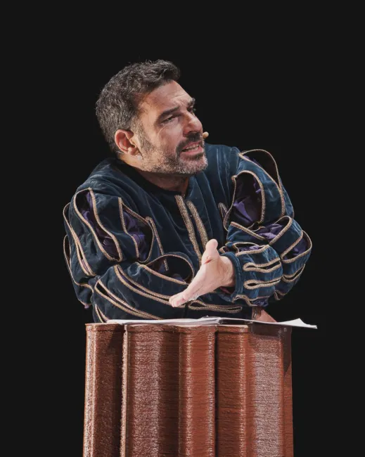 Il teatro si fa materia